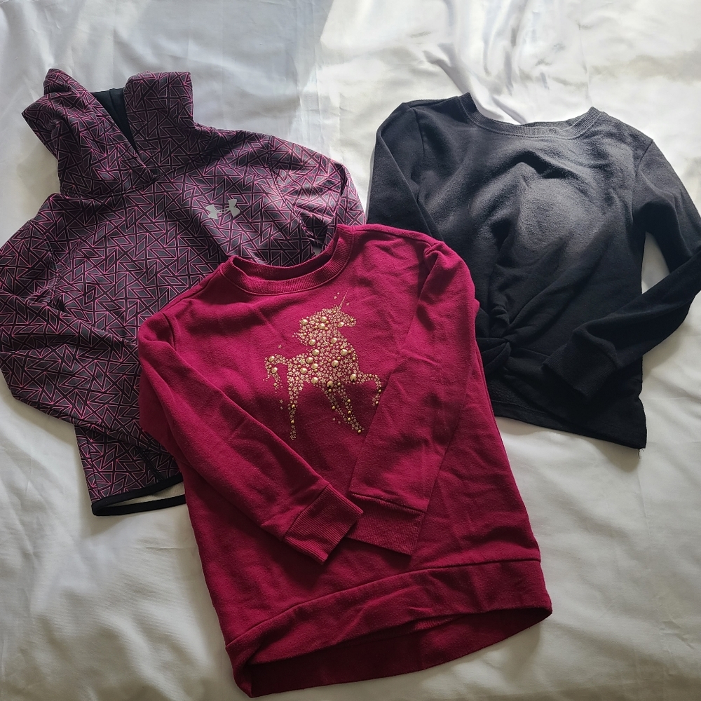 Lot of 3 Sweaters size S 5/6 Girls